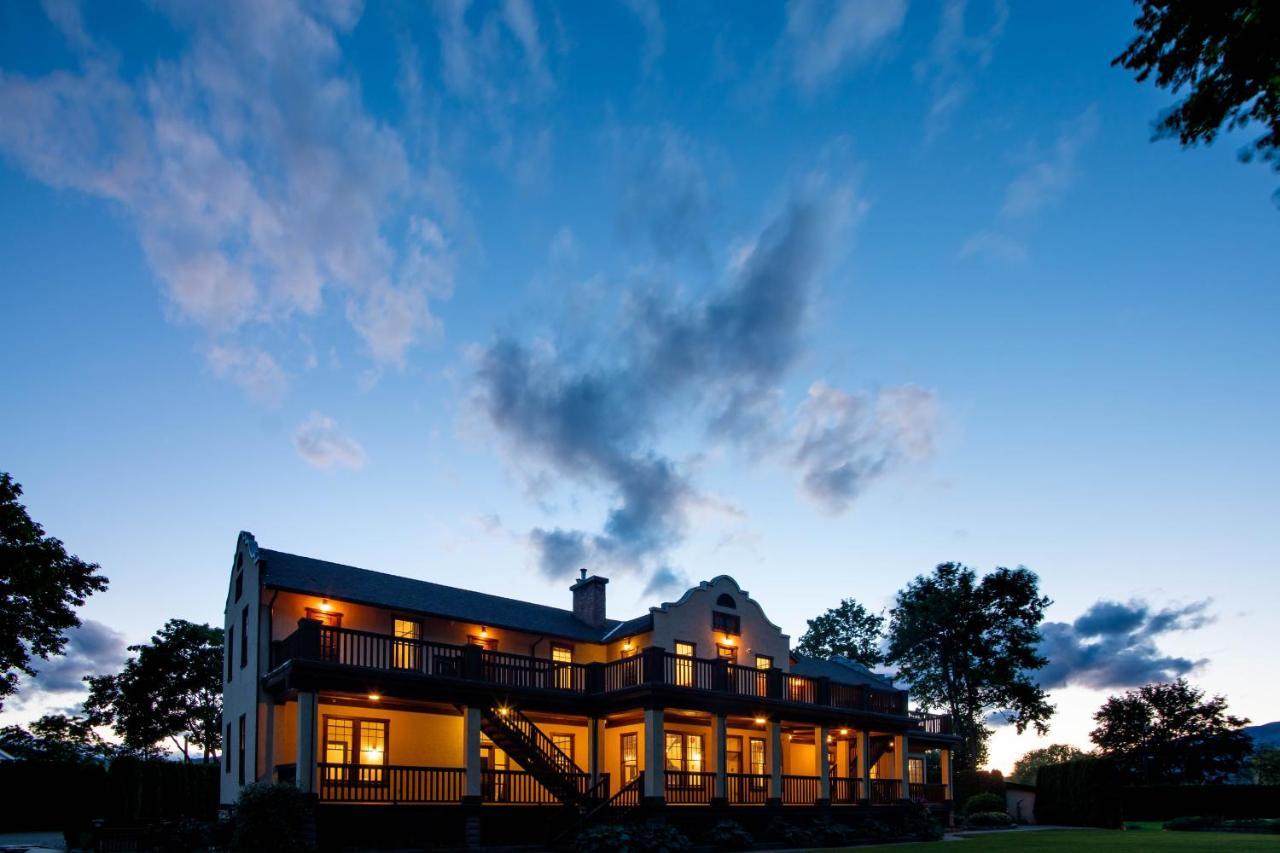 Naramata Inn Exteriör bild